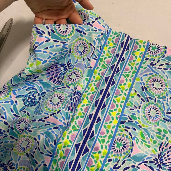 Lilly Pulitzer colorful skirt skort sz 10 zip up in back floral bright - Picture 11 of 14